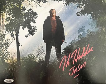 ケイン・ホッダーがサインした13日の金曜日のジェイソン