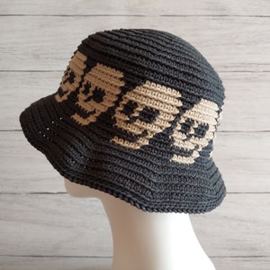 BUCKET HAT PATTERN: Tapestry Crochet Skull Halloween Hat
