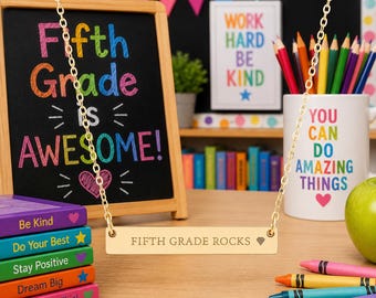 Fünfte Klasse gravierte Halskette für Studenten I Einzigartiges Geschenk für Lehrer, Studenten I Goldhalskette für Back to School Geschenke