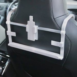 Smartphone adapter for sport car seats in white color