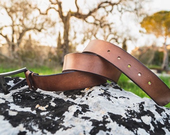 Cintura in cuoio fatta a mano/ handmade leather belt Made in Italy