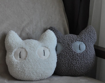 Plush Cat Head Pillow - Fun, Creepy Decor | Black Cat Decor | Cat Doll | Cat Lover Gift | Car Pillow | Gift for Cat Lovers |