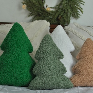 Almohada de árbol de Navidad - Almohadas navideñas / Decoración navideña suave / Regalo de Navidad / Regalo de amigo secreto / Almohada de invierno / Almohada navideña / imagen 10