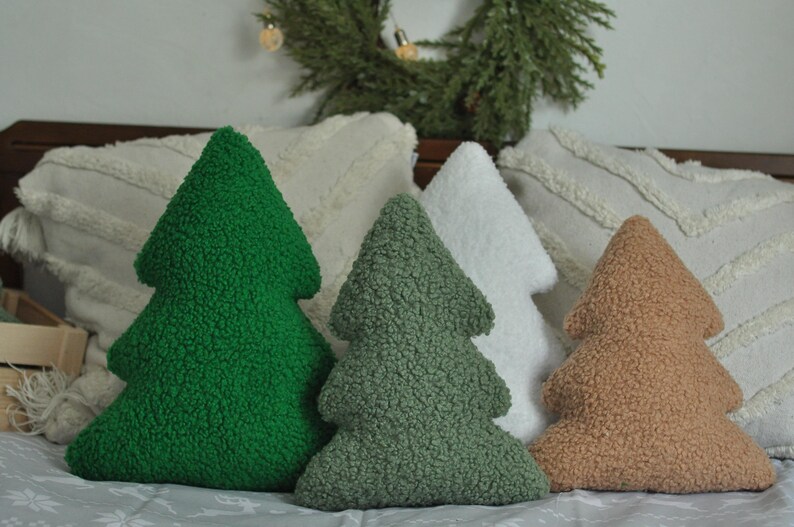 Almohada de árbol de Navidad - Almohadas navideñas / Decoración navideña suave / Regalo de Navidad / Regalo de amigo secreto / Almohada de invierno / Almohada navideña / imagen 10