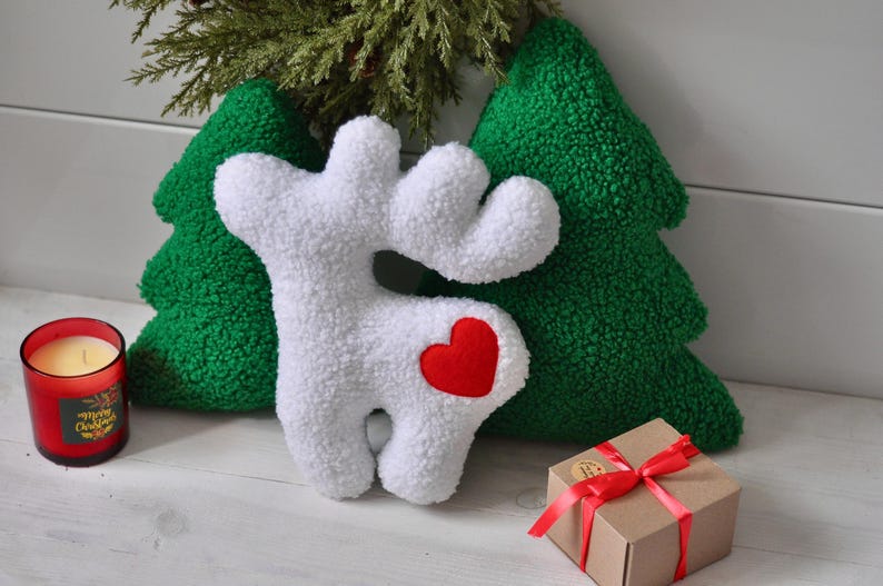Cojín navideño de reno - Decoración navideña para el hogar / Idea de regalo navideño / Cojín navideño / Cojín decorativo de invierno / Decoración navideña para el hogar / Blanco