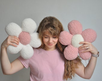 Plush Daisy Pillow | Floral Decor | Kids Room Decor | Flower Pillow |  Plush Flower| Girl Room Decor | Romantic Pillow |
