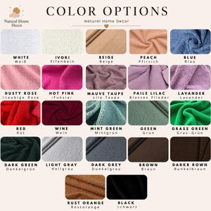 K&ouml;nnte beinhalten: Eine Farbkarte mit dem Titel COLOR OPTIONS von Natural Home Decor, die zweiundzwanzig Stoffmuster in verschiedenen Farbt&ouml;nen zeigt, darunter Wei&szlig;, Elfenbein, Beige, Pfirsich, Blau, Altrosa, Pink, Mauve-Taupe, Flieder, Lavendel, Rot, Weinrot, Mintgr&uuml;n, Gr&uuml;n, Grasgr&uuml;n, Dunkelgr&uuml;n, Hellgrau, Dunkelgrau, Braun, Dunkelbraun, Rostorange und Schwarz.