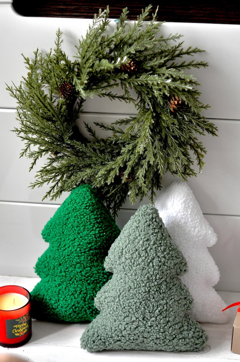 Almohada de árbol de Navidad - Almohadas navideñas / Decoración navideña suave / Regalo de Navidad / Regalo de amigo secreto / Almohada de invierno / Almohada navideña / imagen 9