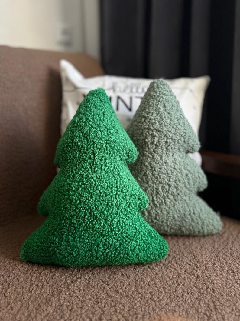 Almohada de árbol de Navidad - Almohadas navideñas / Decoración navideña suave / Regalo de Navidad / Regalo de amigo secreto / Almohada de invierno / Almohada navideña / imagen 4