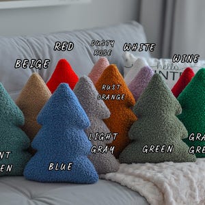 Almohada de árbol de Navidad - Almohadas navideñas / Decoración navideña suave / Regalo de Navidad / Regalo de amigo secreto / Almohada de invierno / Almohada navideña / imagen 6