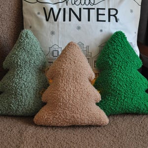 Almohada de árbol de Navidad - Almohadas navideñas / Decoración navideña suave / Regalo de Navidad / Regalo de amigo secreto / Almohada de invierno / Almohada navideña / imagen 3