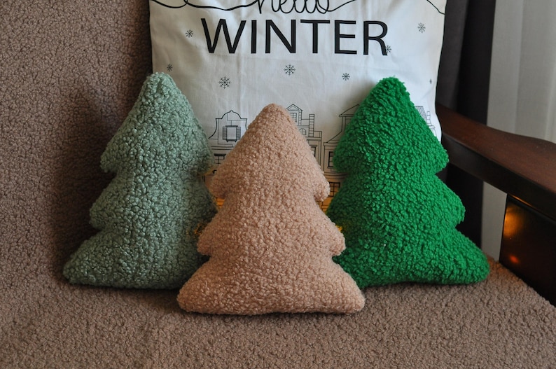 Almohada de árbol de Navidad - Almohadas navideñas / Decoración navideña suave / Regalo de Navidad / Regalo de amigo secreto / Almohada de invierno / Almohada navideña / imagen 3