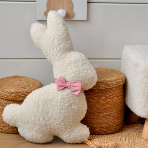Lindo conejo con pajarita / Conejo de 23 colores / Pajarita de 24 colores / Cojín de peluche de conejo bouclé / Decoración suave con forma de resorte / Conejo de Pascua