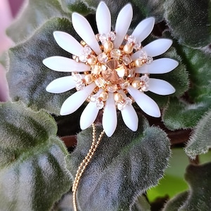 Handmade Beaded Chamomile Brooch: Czech & Japanese Beads