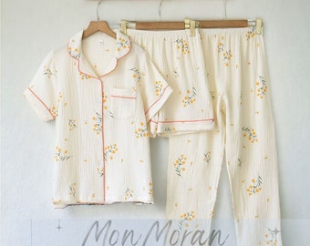 Drei Teiliges Frauen Pyjama Set | Blumen Motiv Baumwolle Schlafanzug | Nachtbekleidung | Floral Loungewear Set Leinen Cottagecore Pyjamas Schlafanzug