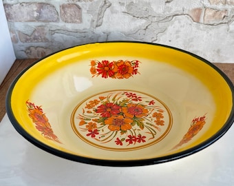 VTG Soviet Metal Enamel Plate Beige Toned Flowers Pattern 28 cm 11” Country Style USSR