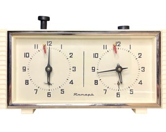 Jantar Soviet USSR Chess Clock - 1980s Vintage Mechanical Timer - Retro Wood & Metal - Collector's Item, Functional Game Timer