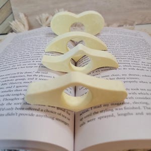 Page Holder | Ceramic Resin Page Holder | Book Accessories | Page Holder | Thumb Page Holder | Ceramic
