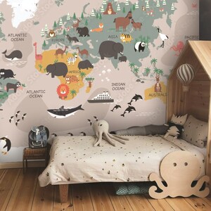 Papier peint mural avec une carte du monde pour murs d'enfants