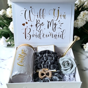 Bridesmaid Proposal, Personalized Bridesmaid gift, Personalized Bridesmaid Proposal Box, bachelorette propose, maid-of-honor proposal gift