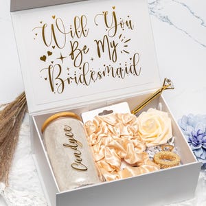 Bridesmaid Proposal, Personalized Bridesmaid gift, Personalized Bridesmaid Proposal Box, bachelorette propose, maid-of-honor proposal gift