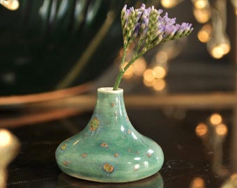 Tiny Green Pottery Vase: Hand-Painted Dollhouse Miniature