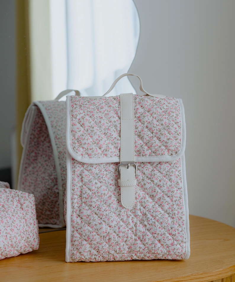 women teacher lunch bag