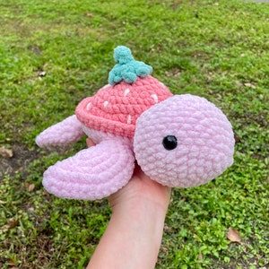 Peluche tartaruga di frutta all'uncinetto