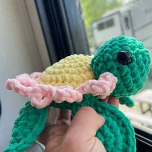 Crochet Daisy Turtle Plushie| Handmade Crochet Plushie, Daisy Turtle, Turtle Plushie, Gift