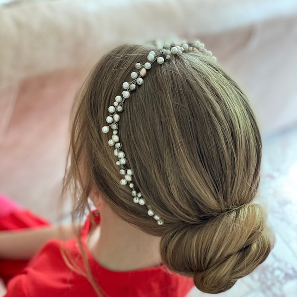 Pearls Bride headband, natural freshwater apricot wedding wreath, small pearl bride hair accessory, silver romantic hairvine, pearls tiara