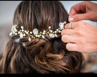 Handgefertigte Braut Tiara, Hochzeit Haarkranz Gold, Haarschmuck griechisch Stil mit weißen Blätter,elegant romantisch,Haarschmuck