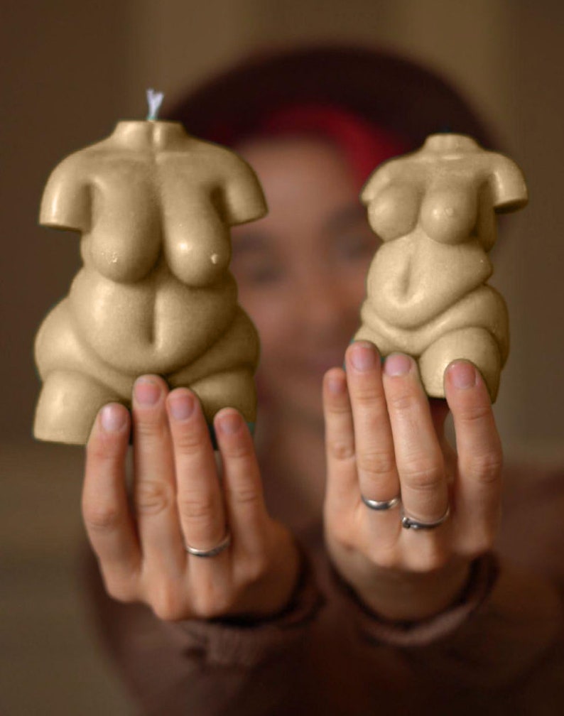 Curvy Female Candle, Voluptuous Body Sculpture, Plus Size Decor, Body-Positive Candle, Feminine Curves Art, Shapely Woman Candle, Full-Figured Goddess, Size-Inclusive Decor, Hourglass Figure Sculpture, Curvaceous Female Gift