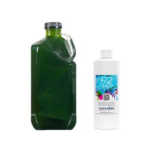 Puede incluir: Dos botellas de líquido. Una es una botella grande, verde y rectangular con una tapa plateada. La otra es una botella blanca con una etiqueta azul, verde y rosa que dice "F/2 Phytoplankton Fertilizer". La etiqueta también incluye el texto "COPEPODS FOR SALE".