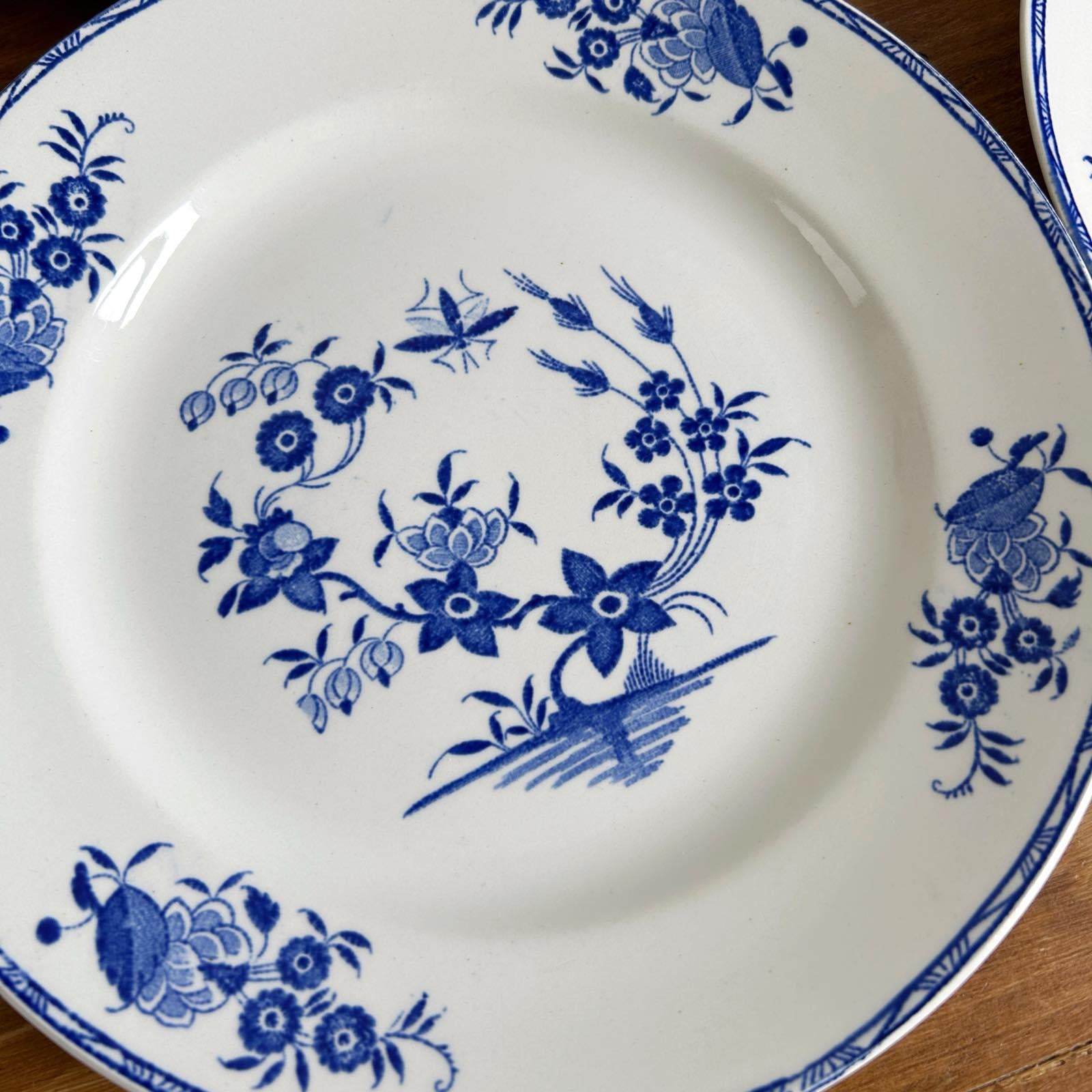 Boch Freresプレート Set of 6 Vintage Boch Frères Plates, Grand Bouquet Blue Floral