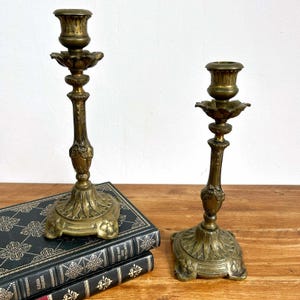 Vintage messing paar kandelaars / elegante koperen kandelaar / altaarkandelaars / messing woondecoratie