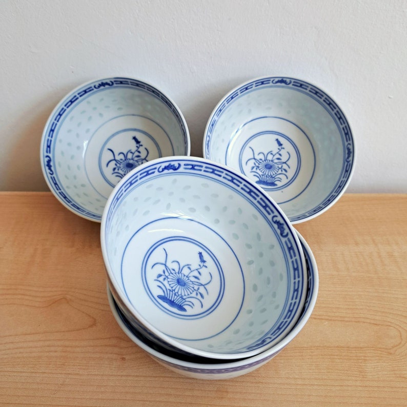 Vintage Chinese Rice Grain Jingdezhen Porcelain Bowl / Made in China / Vintage asian porcelain / Price for ONE Bowl zdjęcie 1