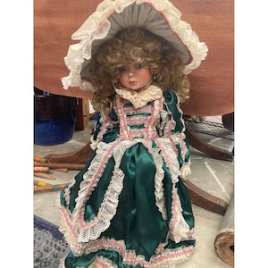 Treasured Heirloom Collection Pamela Bride Porcelain 24&#39;&#39; Doll