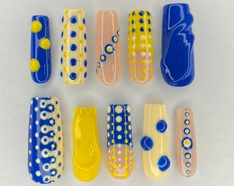 Electric polka, press on nails
