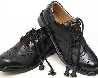 Scottish Men Ghillie Brogues kilt Leather Shoes with Extra Padding Bagpiper Comfortable kilt Shoes All Sizes Available 5 to 12