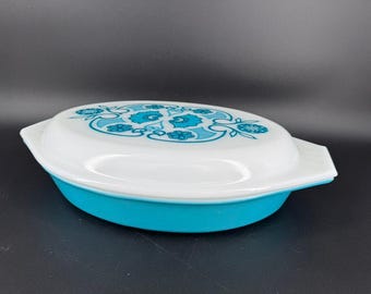 Vintage Pyrex Horizon Blue 1.5 Qt Divided Casserole Dish w/ Lid 945C USA