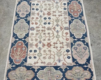 Vintage Hand Knotted Wool Oushak Style Rug 6x9 Ivory Navy Floral Area Rug