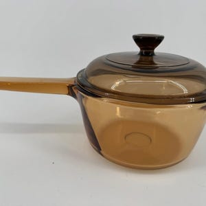 Cacerola de vidrio ámbar Corning Visions de 1 litro, tapa V-1-C, fabricada en EE. UU., Pyroceram vintage de 1 litro.