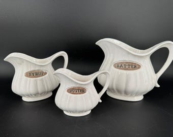 Vintage Enesco Butter Batter Syrup White Farmhouse Pitcher Set E-2807 Japan