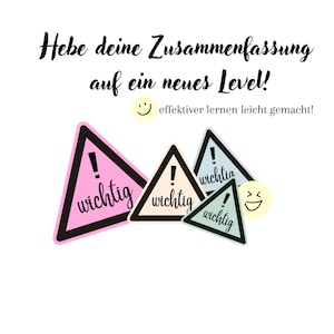 Könnte beinhalten: Ein pinkes, gelbes und blaues Dreieck mit einem Ausrufezeichen und dem Wort "wichtig" in Schwarz. Der Text "Hebe deine Zusammenfassung auf ein neues Level!" ist in Schwarz über den Dreiecken geschrieben. Der Text "effektiver lernen leicht gemacht!" ist in Schwarz unter den Dreiecken geschrieben.