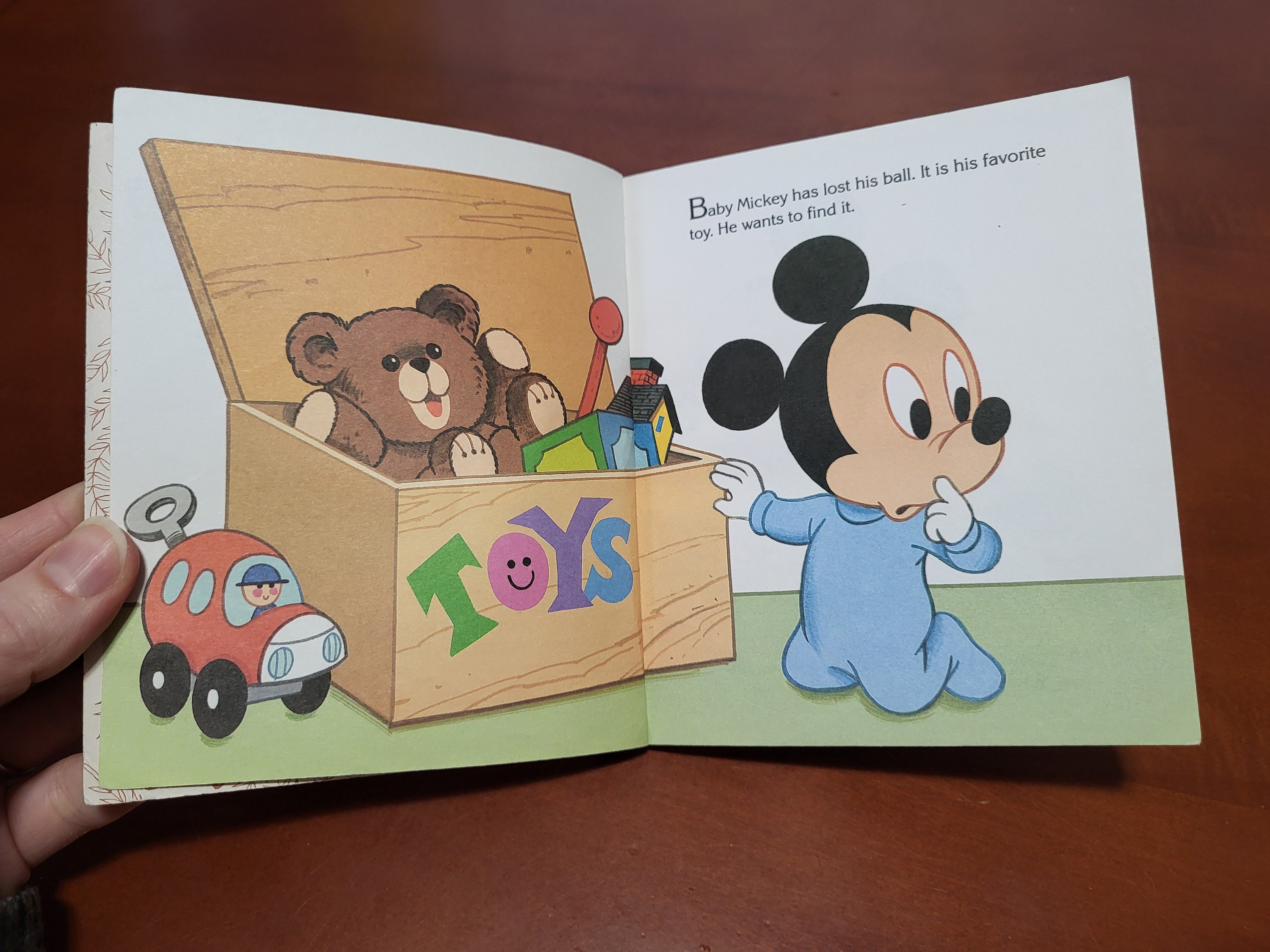 VINTAGE 1986 DISNEY BABIES: Baby Mickey's Book of Shapes (golden