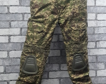 Ukrainian pixel Combat pants with knee pads. PREDATOR Pixel trousers of the Ukrainian army. Ukrainian military pants. Army Uniform.