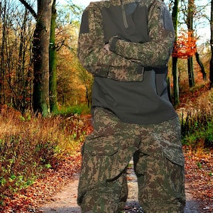 Military Tactical Suit - Army Uniform - Camouflage Set of the National Guard Forces Combat Pants with Knee Pads & Shirt Under Body Armor