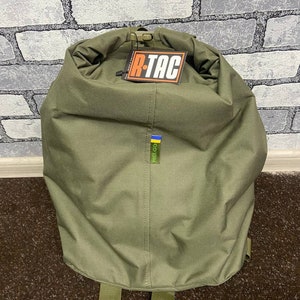 ウクライナ軍用バッグ 25L。タクティカルアサルトバックパック。オリーブ PTNPNX RTAC25L