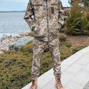 ウクライナ軍 ポーランド製 MM14迷彩 防寒着 Lサイズ｜Yahoo