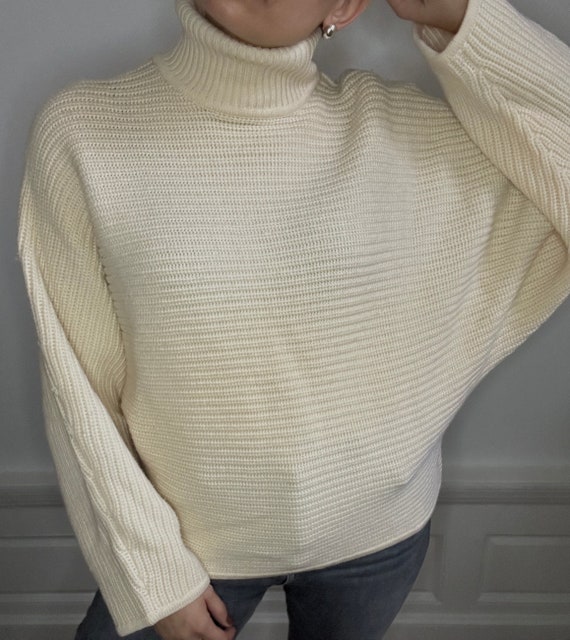 Vintage DKNY Cream Oversized Dolman Turtleneck Chunky Sweater